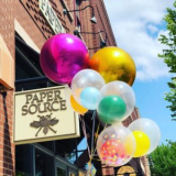 Ontmoet de leden van de Paper Source Community en vier met ons trots!